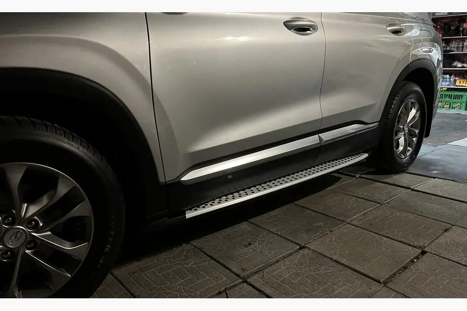 Hyundai Santa Fe 4 2018-2023 Estribos Laterales V1-A (2 uds) Image