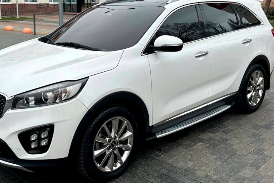 Kia Sorento III UM 2014-2020 Estribos laterales BMW Style (2 uds) Foto 3