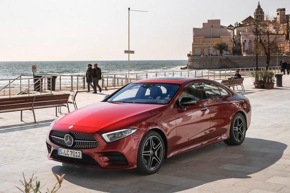 La nueva generación del cupé de cuatro puertas Mercedes-Benz CLS-Class Foto 6