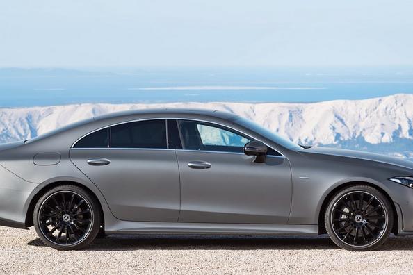 La nueva generación del cupé de cuatro puertas Mercedes-Benz CLS-Class Foto 4