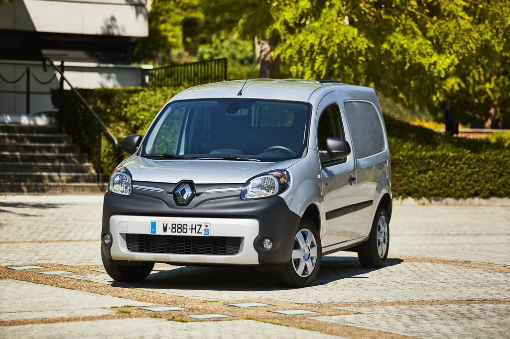 Revisión eléctrica de la modificación de la minivan de Renault Kangoo Z. E.