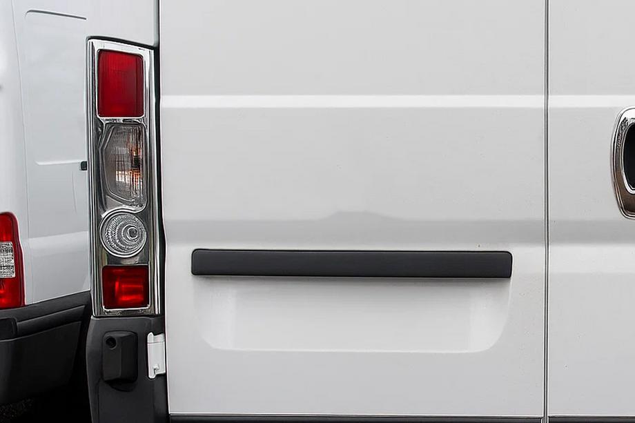 Citroen Jumper 2007-2025 Cubiertas Cromadas para Luces Traseras Rectas (2 uds, Acero Inoxidable) Image