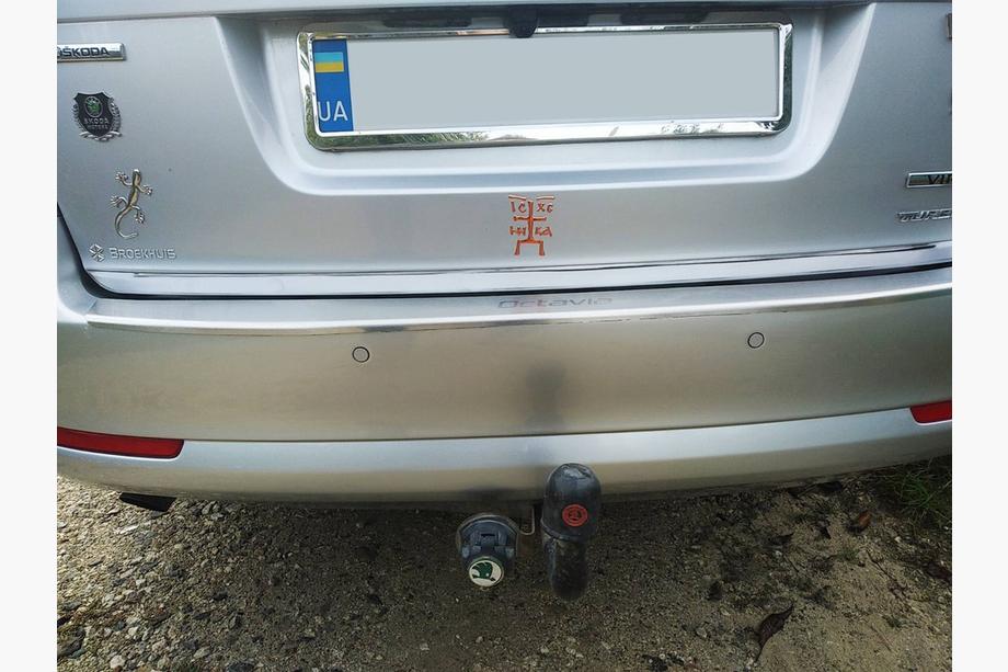 Skoda Octavia II A5 2006-2010 Moldura de maletero acero inoxidable Berlina Foto 2