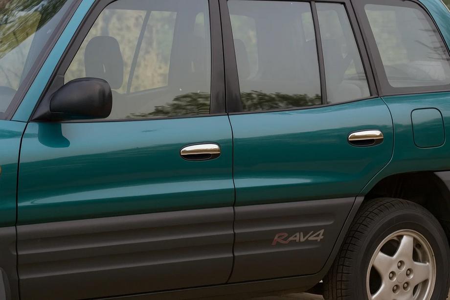 Toyota Rav 4 1996-2001 Cubiertas de Manijas Cromadas (4 uds, Plástico) Foto 1