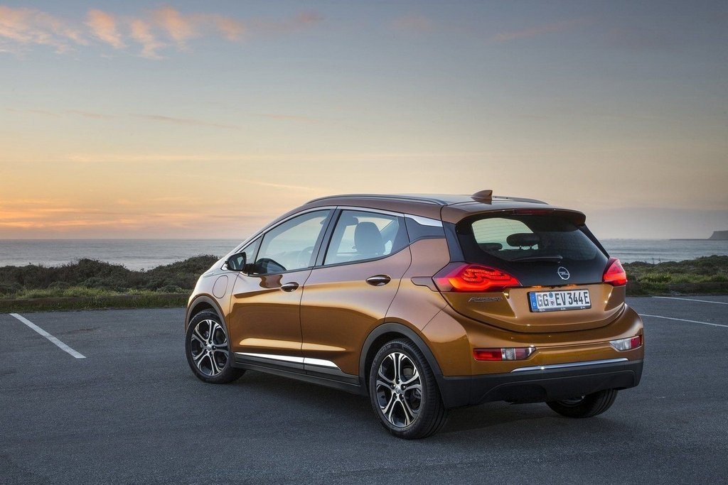 Eléctrico introducido en el Opel Ampera-e