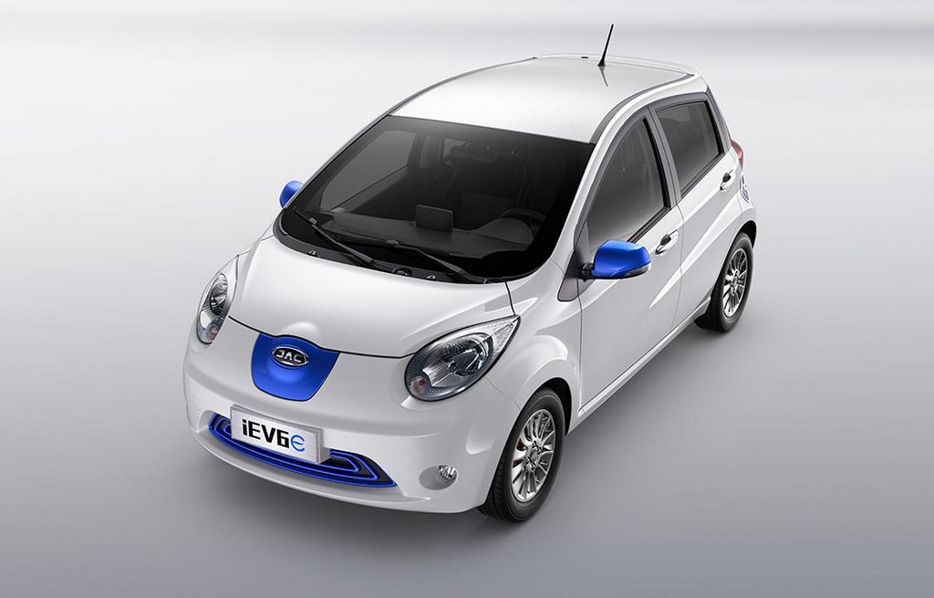 Revisión del hatchback compacto eléctrico JAC iEV6E