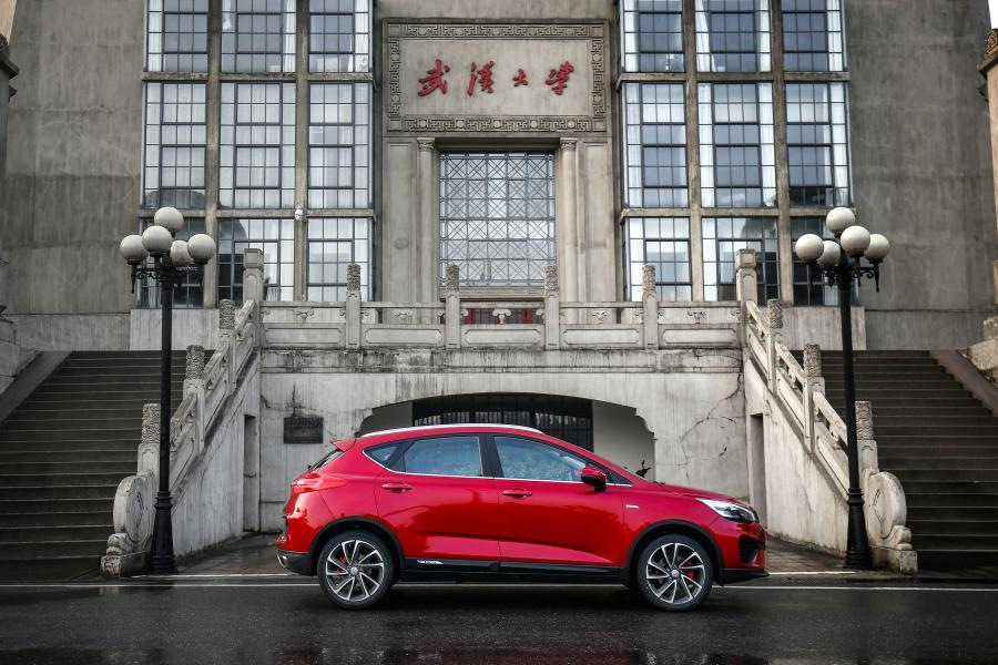 Revisión de un crossover Geely Emgrand GS