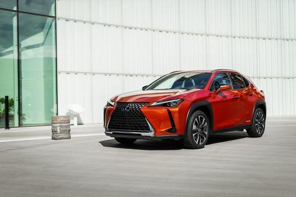 Híbrido modificación de cruce Lexus UX 250h