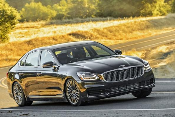 Executive sedán KIA K900