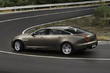 Examen de la insignia sedán Jaguar XJ foto 9