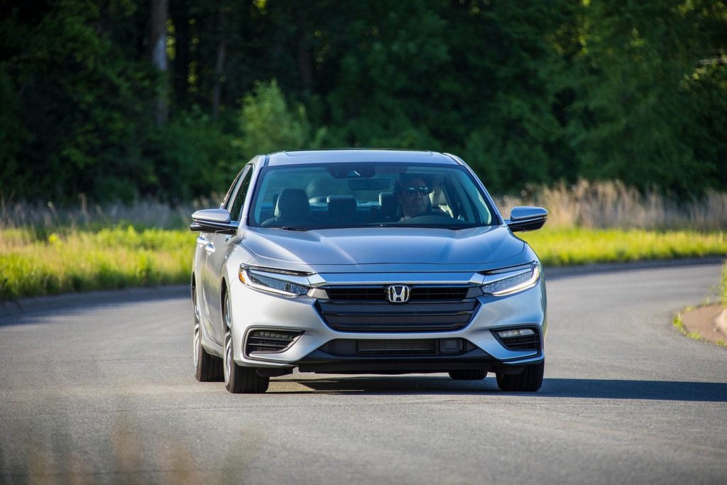 El examen híbrida de la berlina Honda Insight