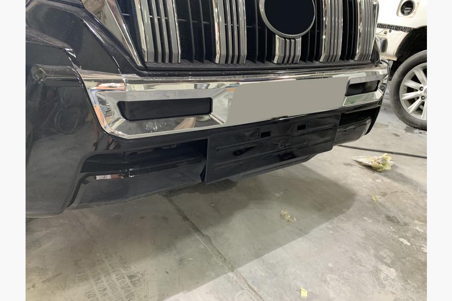 Toyota Land Cruiser Prado 150 2009-2023 Labio de parachoques delantero MiddleEast (2017-) Foto 6