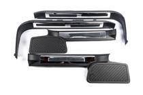 Toyota Land Cruiser 200 2007-2021 Umbrales de puerta de plastico con iluminacion (negro) foto 4