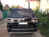 Toyota Land Cruiser 200 2007-2021 Pilotos Traseros 2016+ (Executive Black) foto 7
