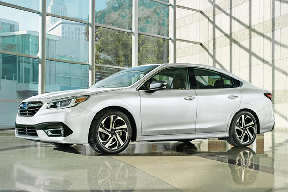 La berlina Subaru Legacy 2020 el modelo del año