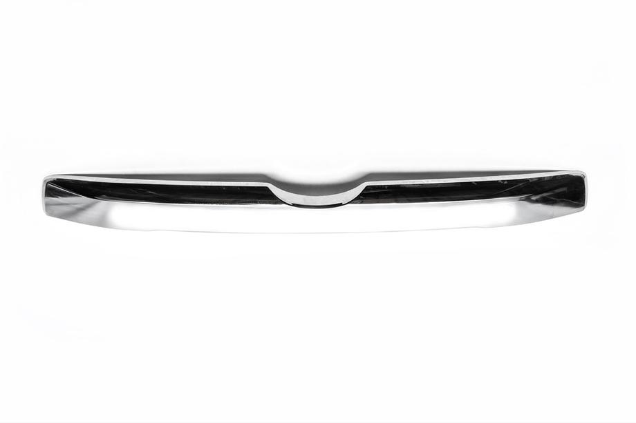 Toyota Land Cruiser Prado 150 2009-2023 Moldura cromada sobre la matrícula (Diseño 2018) Solo superior Foto 6