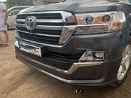 Toyota Land Cruiser 200 2007-2021 Parrilla delantera 2016-2021 (diseño 2019) Sin cámara foto 7