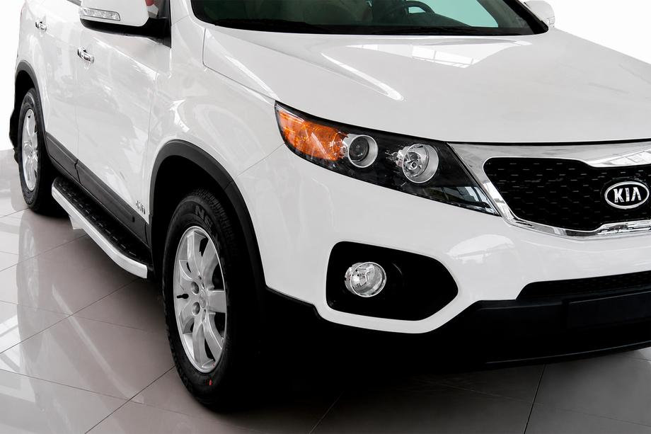 Kia Sorento II XM 2009-2014 Estribos laterales Fullmond (2 uds., aluminio) Image