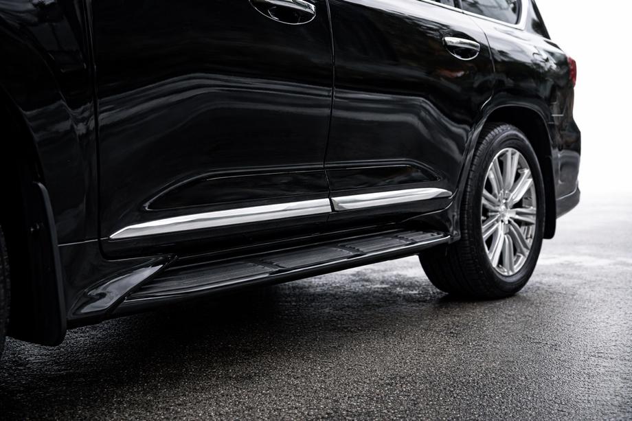 Lexus LX570/450d 2008-2022 Molduras de Puerta (Diseño 2016+) Foto 5