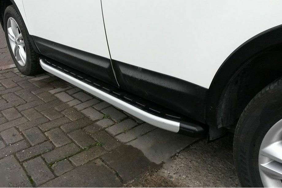 Nissan Qashqai 2007-2010 Estribos laterales Fullmond (2 uds., aluminio) Image