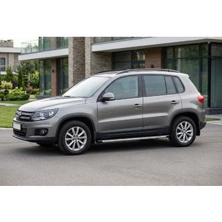Estribos laterales Fullmond (2 uds., aluminio) Volkswagen Tiguan 2007-2016 foto 1