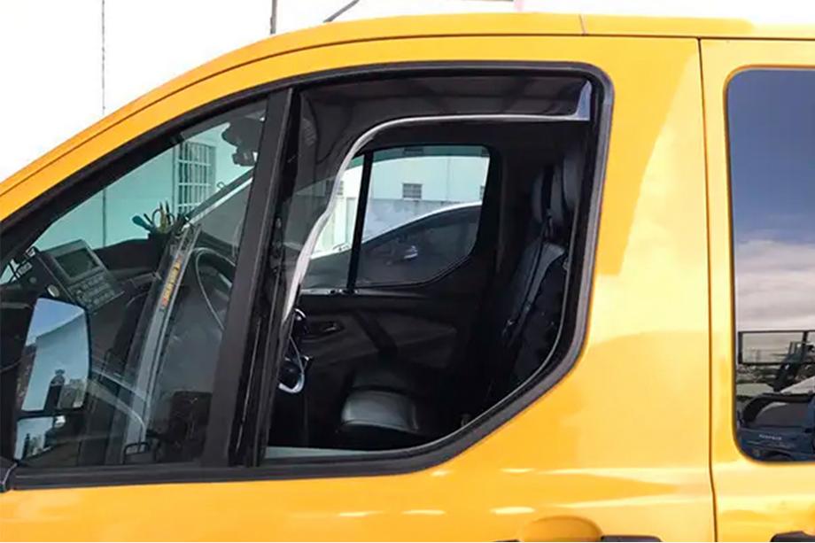 Peugeot Boxer 1994-2006 Deflectores de ventana encastrables (2 uds, HIC) Image