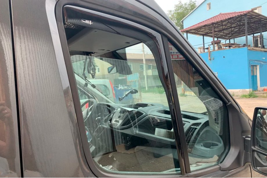 Ford Transit 2014- Deflectores de ventana encastrables (2 uds, HIC) Foto 3