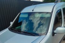 Renault Kangoo 1998-2008 Deflectores de ventana encastrables (2 uds, HIC) foto 1