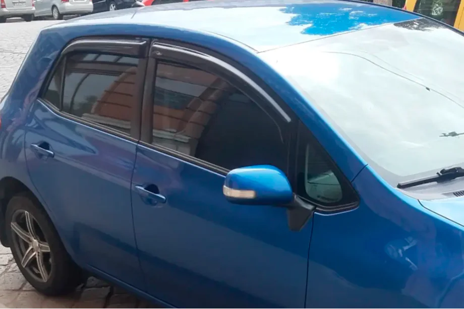 Toyota Auris 2007-2012 Deflectores de Ventana (4 uds, HIC) Image
