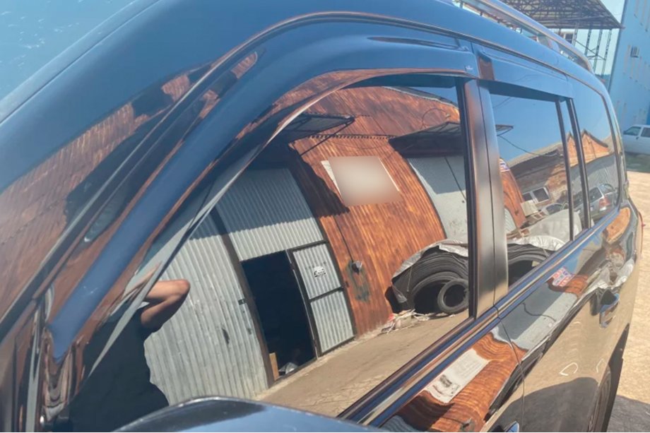 Toyota Land Cruiser 200 2007-2021 Deflectores de Ventana 8cm (4 uds, HIC) Foto 10