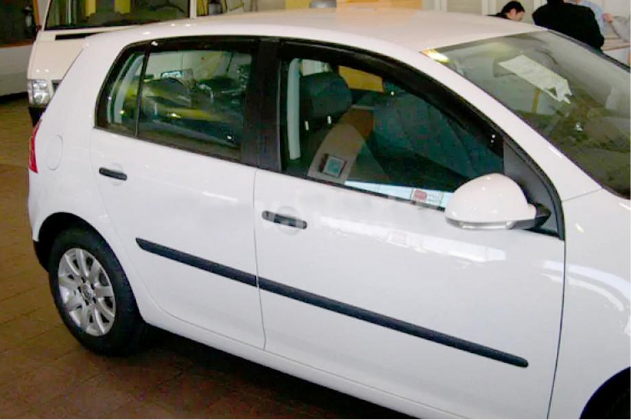 Volkswagen Polo 2010-2017 Deflectores de Ventana HB (4 uds, HIC) Image