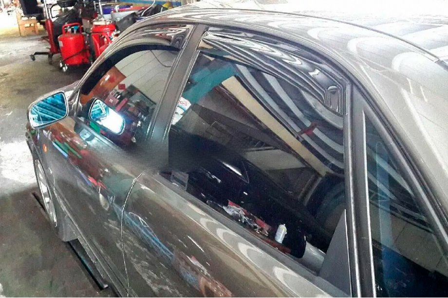 Audi A4 B5 1994–2001 Deflectores de viento para ventanas Sedan (4 uds, HIC) Image
