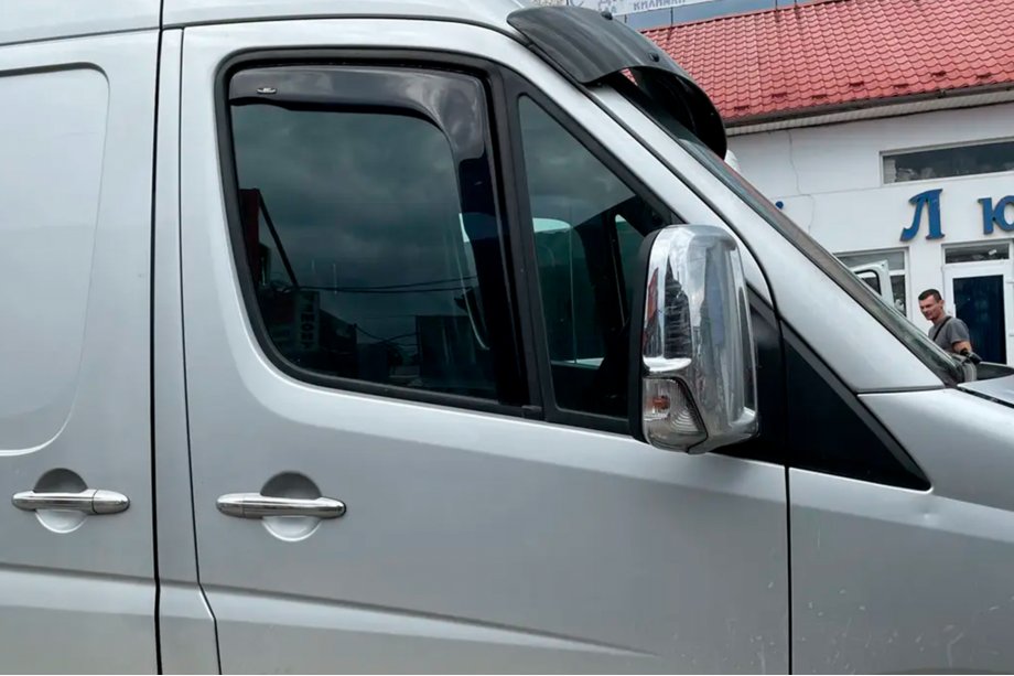 Mercedes Sprinter W906 2006–2018 Deflectores de ventana encastrables (2 uds, HIC) Image