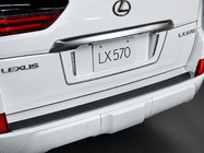 Lexus LX570/450d 2008-2022 Soporte trasero de matrícula con LED (2007-2023) foto 4