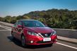 Revisión actualizada de un sedán Nissan Sentra foto 3