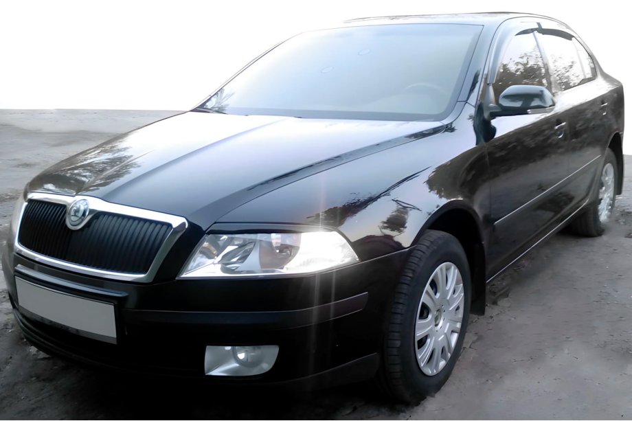 Skoda Octavia II A5 2010-2013 Deflectores de Ventana Liftback (4 uds, HIC) Image