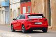 Revisión de la tercera generación del hatchback Kia Ceed foto 2