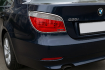 BMW 5 Series E60/E61 2003-2010 Cubiertas cromadas para pilotos traseros (2 uds., plástico) foto 1