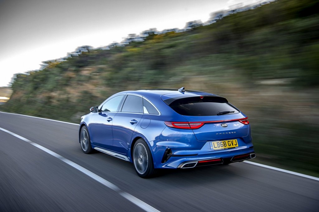 La familiaridad con la combi Kia ProCeed