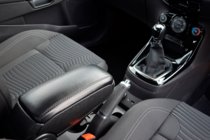 Dacia Duster 2018-2024 Reposabrazos (en portavasos) foto 5