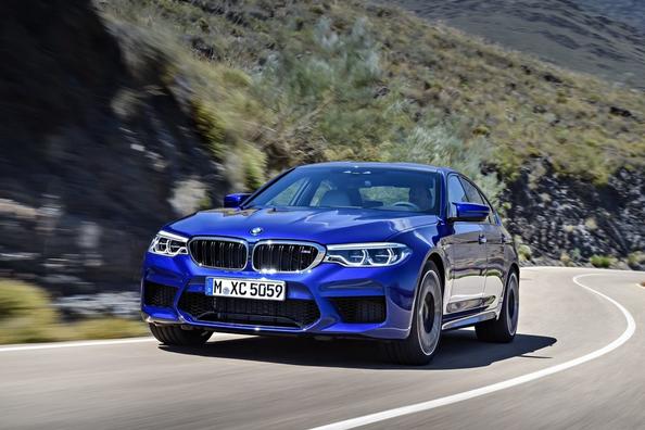 Resumen de la sexta generación de la berlina BMW M5 Foto 12