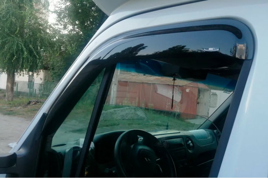 Nissan NV400 2010-2024 Deflectores de Ventana (2 uds, HIC) Foto 3