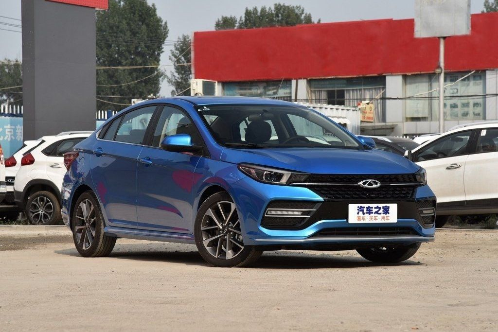 El examen de un sedán de Chery Arrizo GX