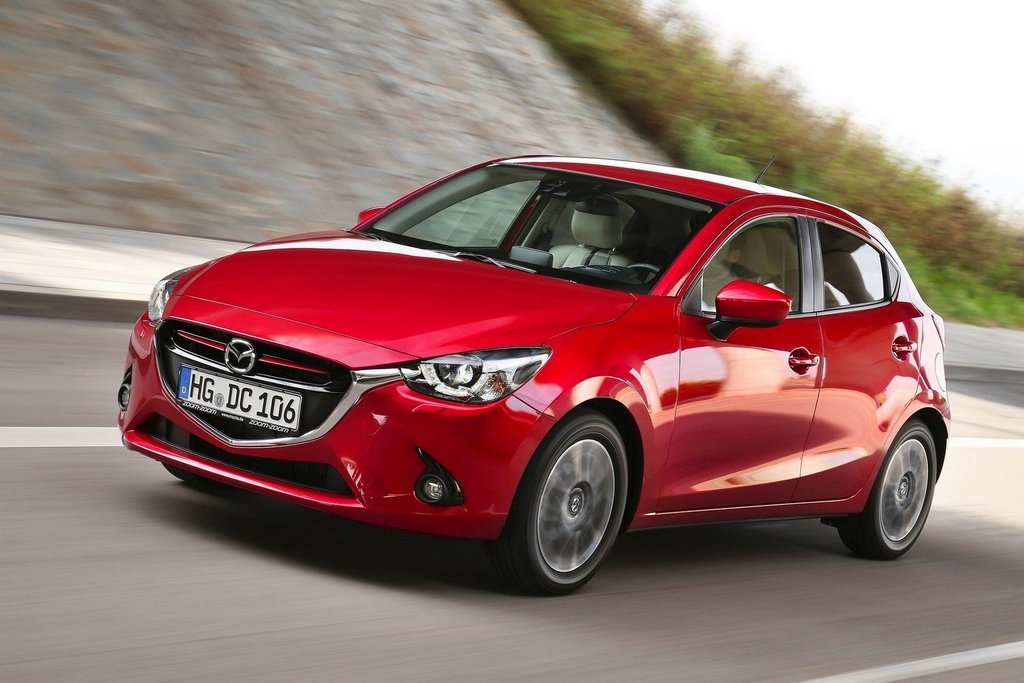 Compacto de cinco puertas hatchback Mazda 2