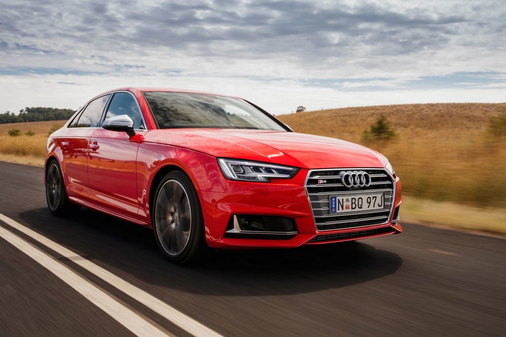 Resumen de deportivo de la berlina Audi S4