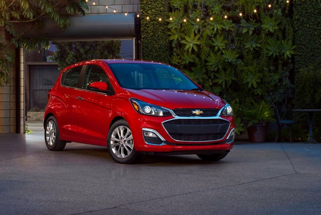 Revisión del hatchback compacto actualizado Chevrolet Spark