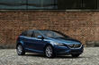 Revisión del hatchback de cinco puertas Volvo V40 foto 2