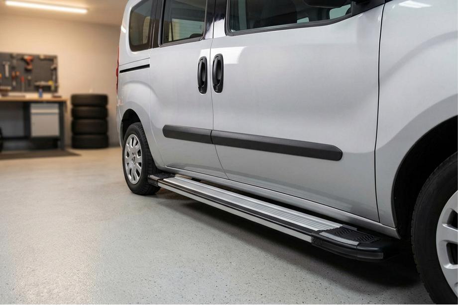 Fiat Doblo II 2010-2022 Estribos Laterales Rainbow (2 uds., Aluminio) Image