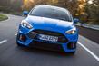 Revisión de la versión cargada del Ford Focus RS hatchback foto 13