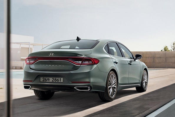 La sexta generación de la berlina Hyundai Grandeur Foto 10